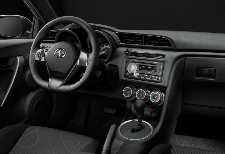 Торпедо Scion tC 2011 года  (фото 51 из 68)